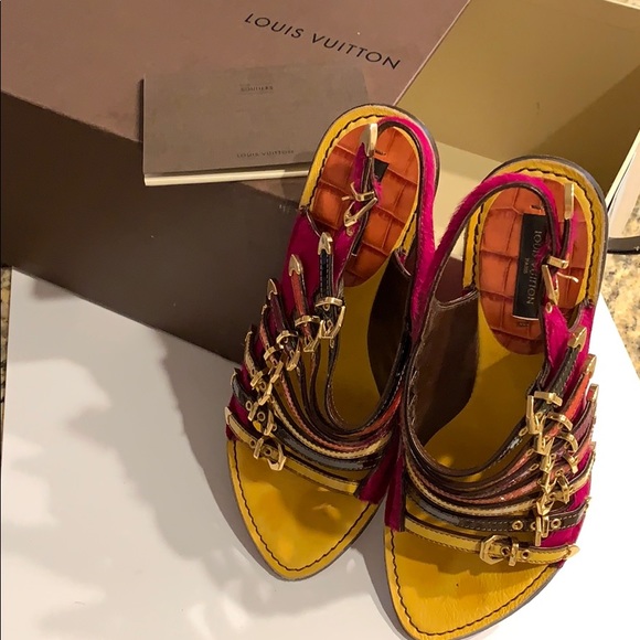 Genuine Louis Vuitton Buckle Heels size 37 - Picture 4 of 4